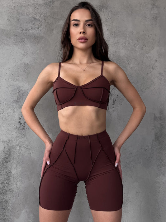 Zestaw treningowy Damskie Butterfly top z szortami  czekoladowy