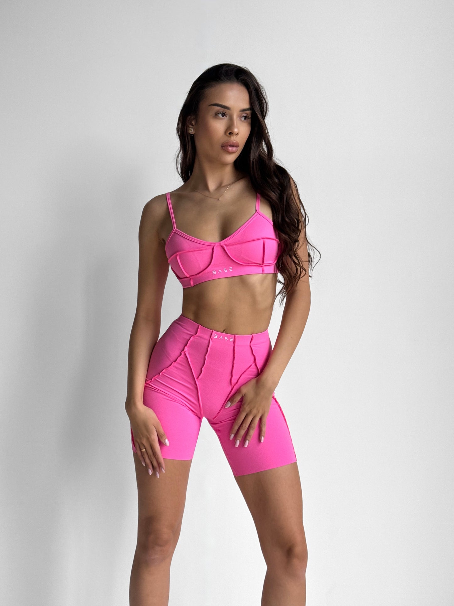 Zestaw treningowy Damskie Butterfly top z szortami różowy