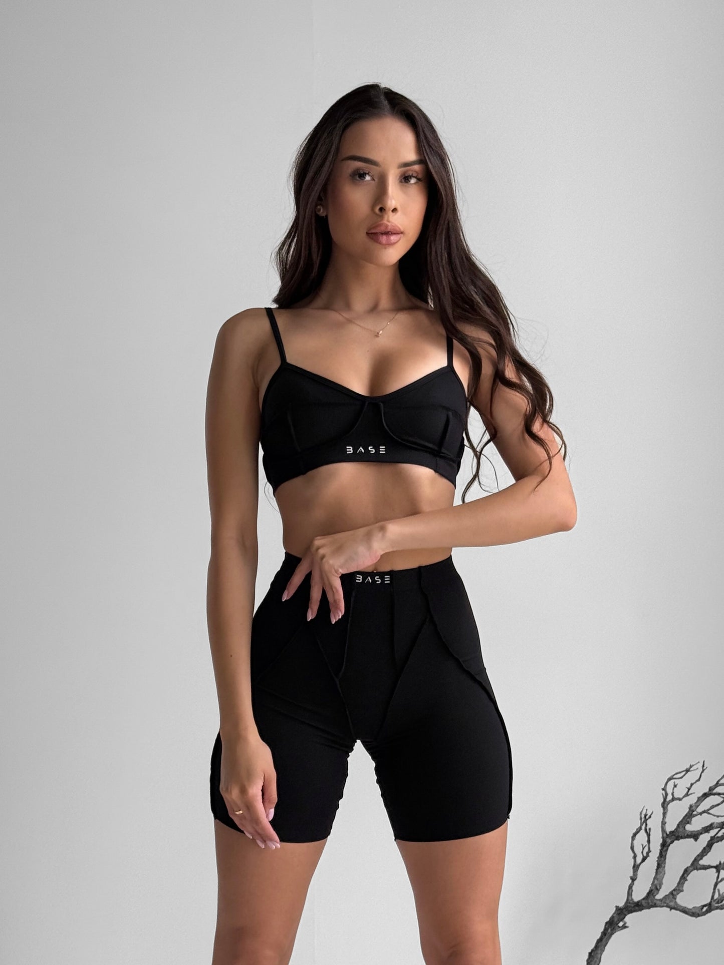 Zestaw treningowy Damskie Butterfly top z szortami czarny