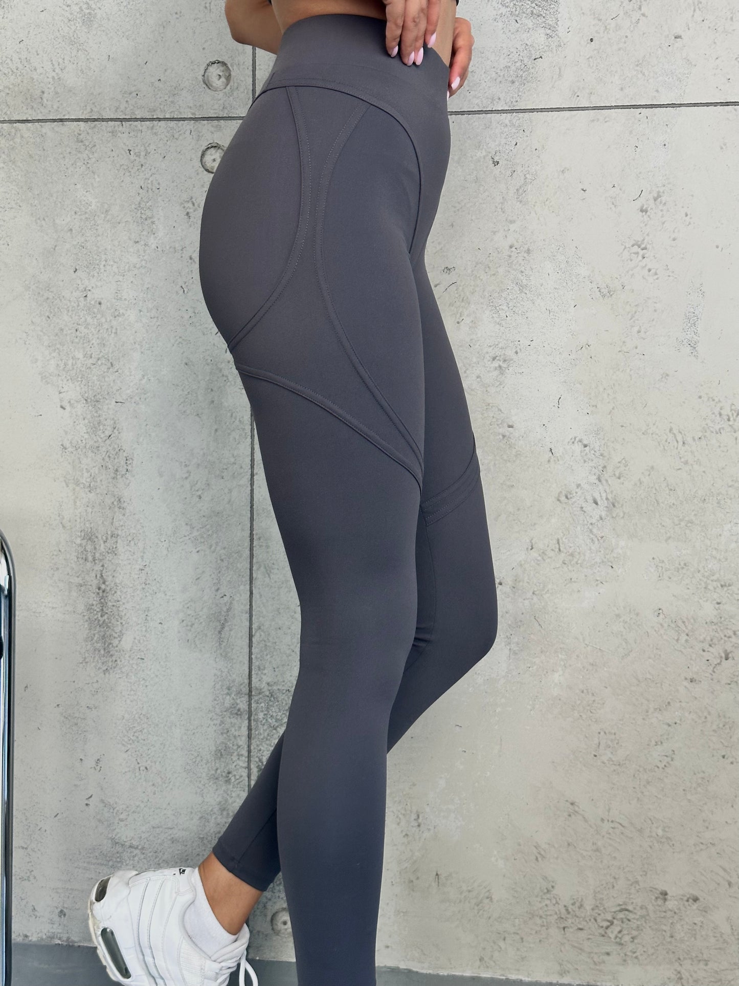 Legginsy treningowy Aura grafit