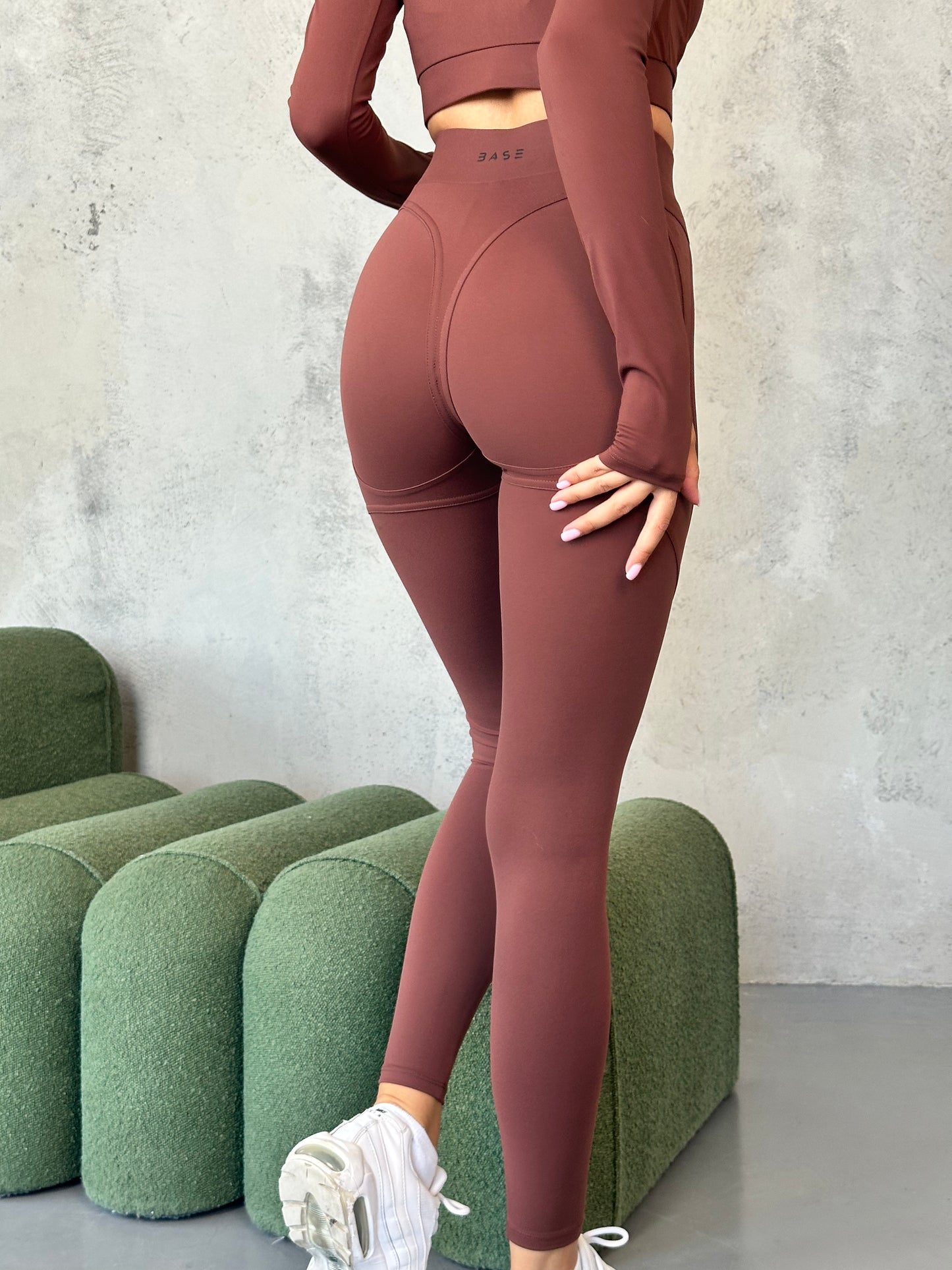 Legginsy treningowy Aura  czekoladowy