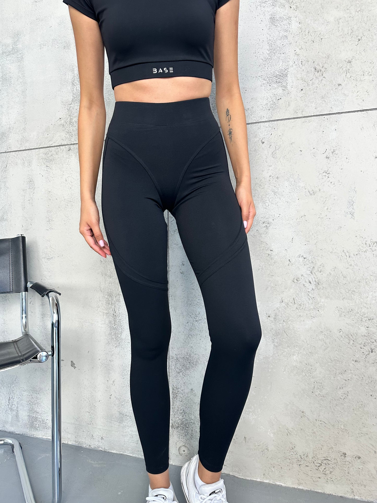 Legginsy treningowy Aura  czarny
