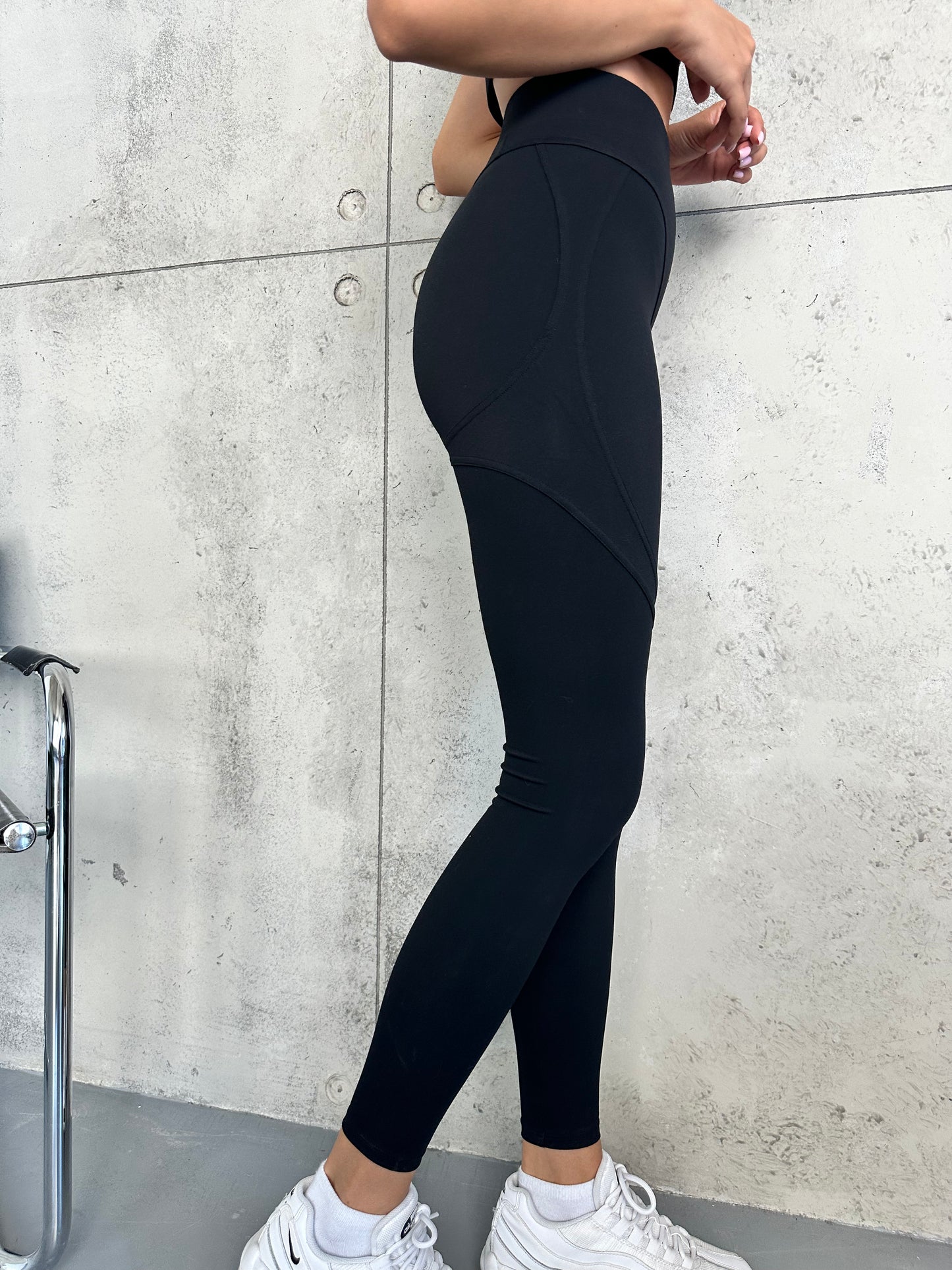Legginsy treningowy Aura  czarny